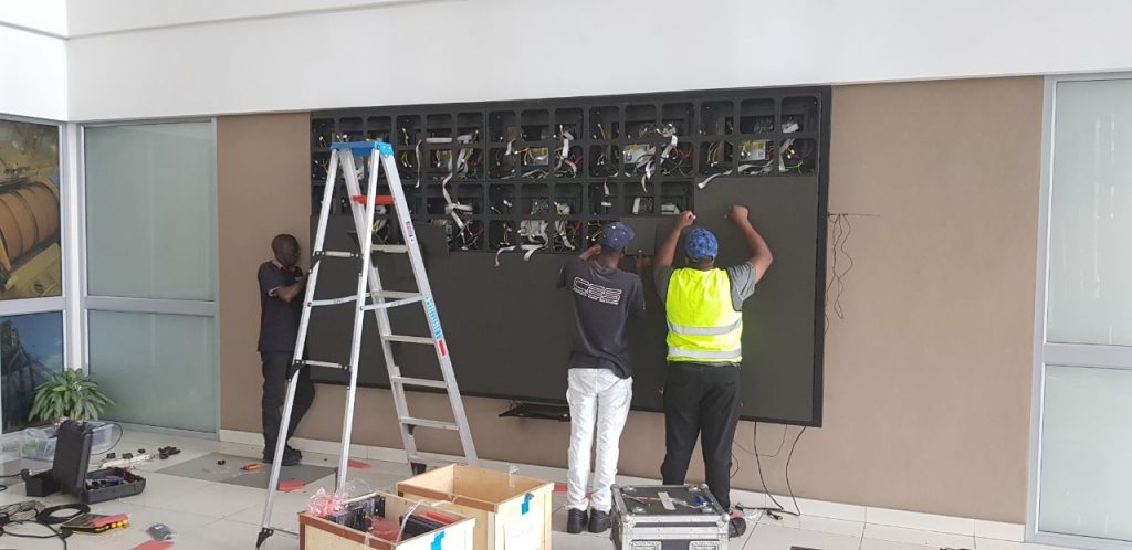 f63b9267-6b27-452c-8644-793e993da1c9